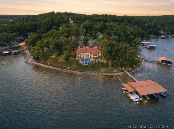 32 Quiet Waters Lane, Sunrise Beach, MO 65079