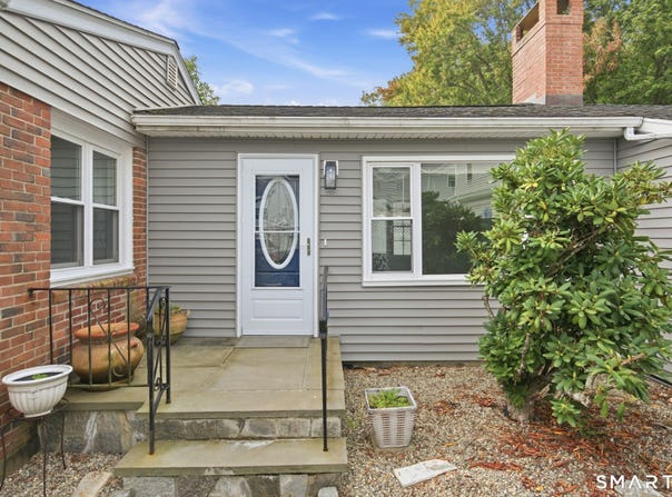 3 Beacon Square, Fairfield, CT 06825