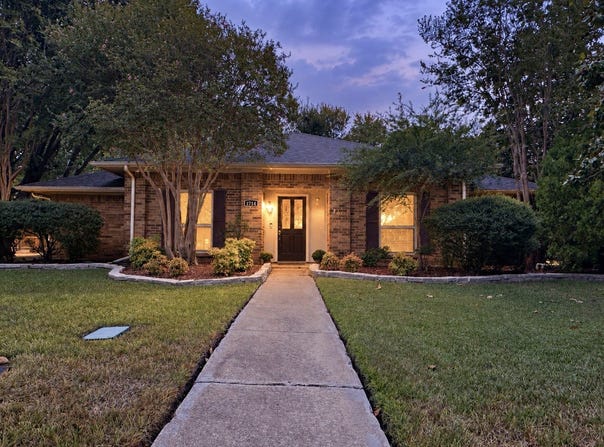 1714 Cornwall Lane, Sachse, TX 75048