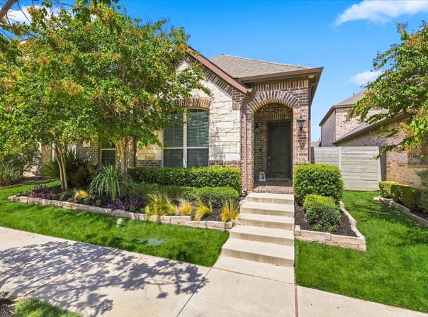 904 Boardwalk Way, Argyle, TX 76226