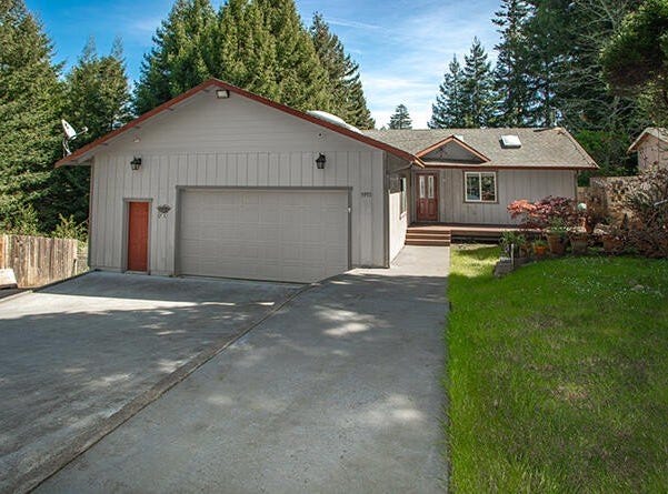5993 Beechwood Drive, Cutten, CA 95503