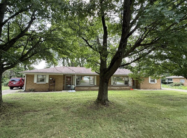 157 Elvern Drive, Coloma, MI 49038