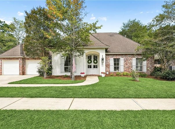 786 CLAIRE Drive, Mandeville, LA 70471