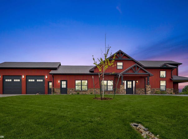 1524 260th St., Winterset, IA 50273