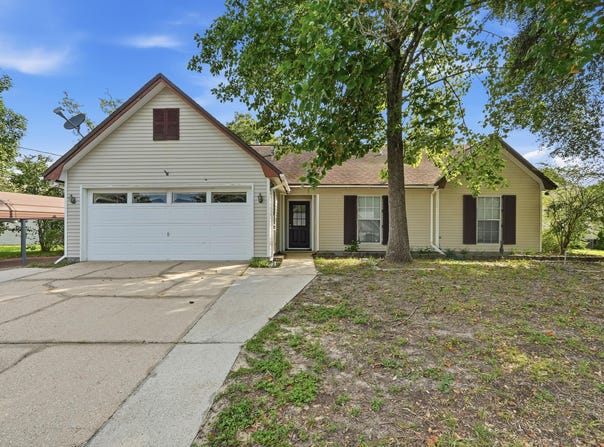 104 Hollow Cove, Crestview, FL 32539