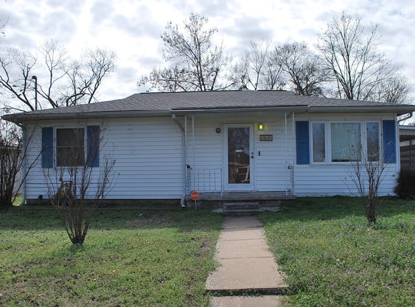 2604 W Johnson Street, Denison, TX 75020