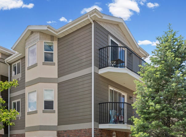 8248 S RESACA Dr, Sandy, UT 84070