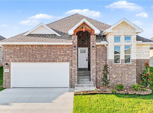 1130 Garrett Lane, Centerton, AR 72719
