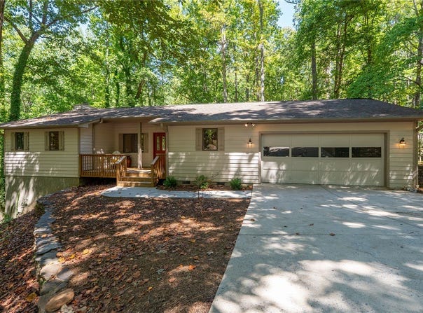 4 Mainsail Drive, Salem, SC 29676