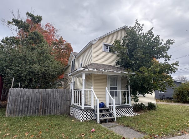 409 Handy St, Newberry, MI 49868