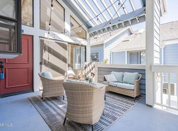 675 Arneill Road, Camarillo, CA 93010