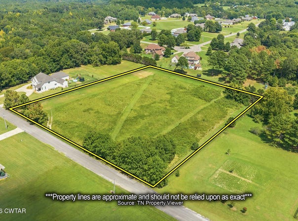 Deerhaven Drive, Lexington, TN 38351