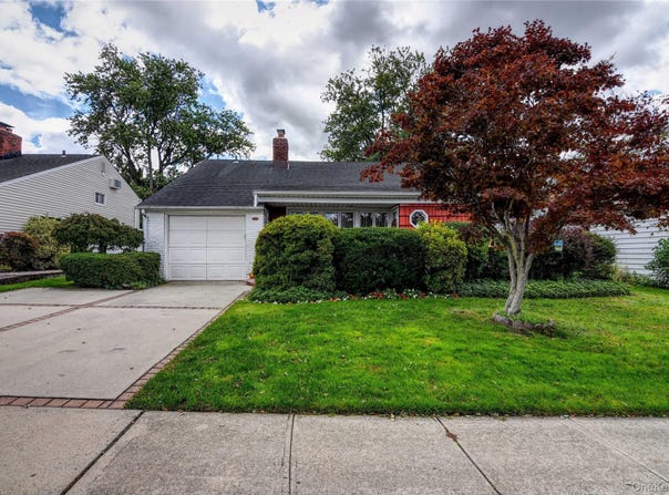3758 Windsor Drive, Bethpage, NY 11714