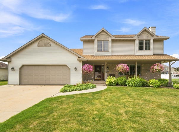 134 BRULE Road, DE PERE, WI 54115