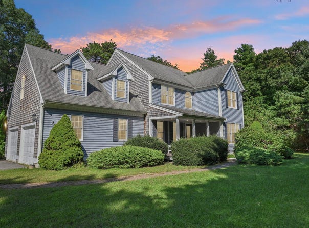 8 Tiffany Road, Bourne, MA 02532