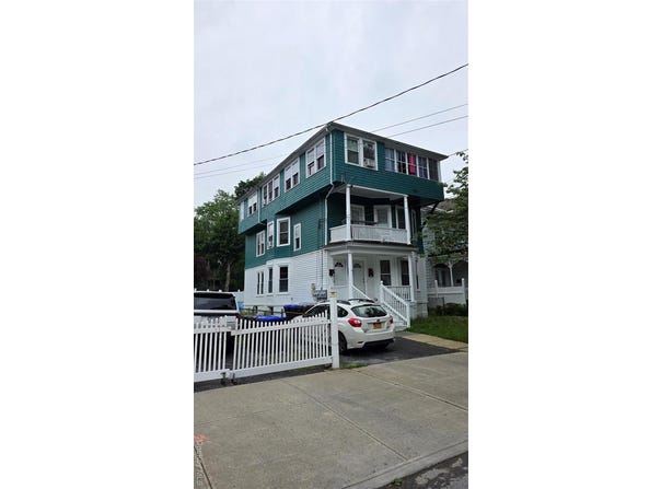 77 Carroll Street, Poughkeepsie, NY 12601