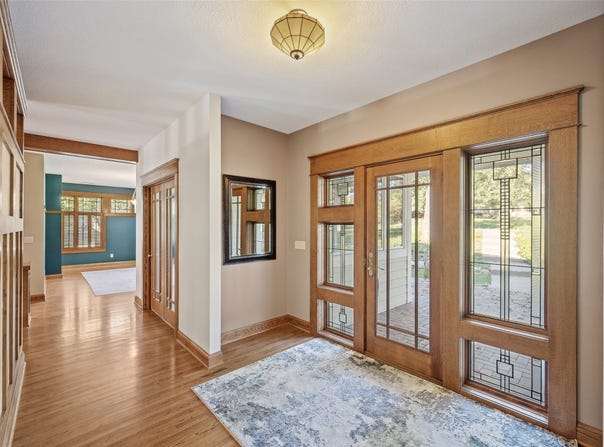 36599 River Oaks Circle, Cumming, IA 50061