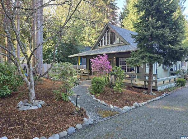 335 Dungeness Meadows, Sequim, WA 98382