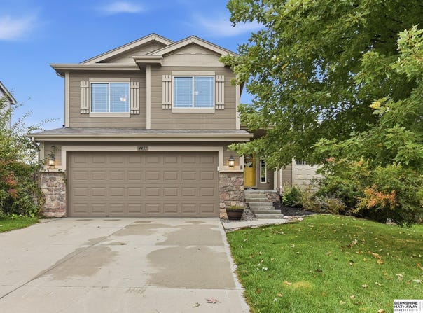 4433 S 198th Avenue, Omaha, NE 68135
