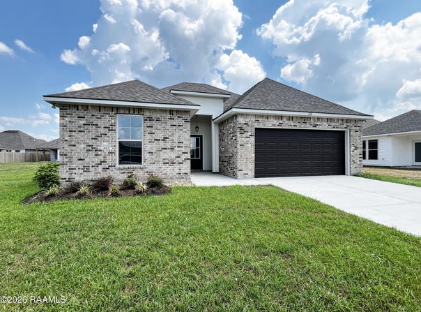 208 Hidden Meadows Drive, Lafayette, LA 70506