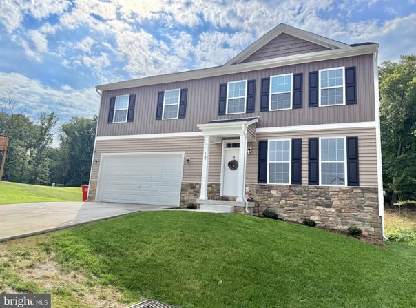 137 THYME Way, BUNKER HILL, WV 25413
