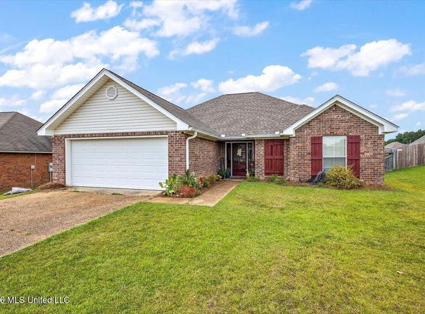 115 Ash Ridge Place, Pearl, MS 39208