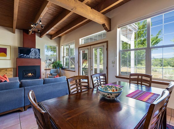 523 San Geronimo, Taos, NM 87571