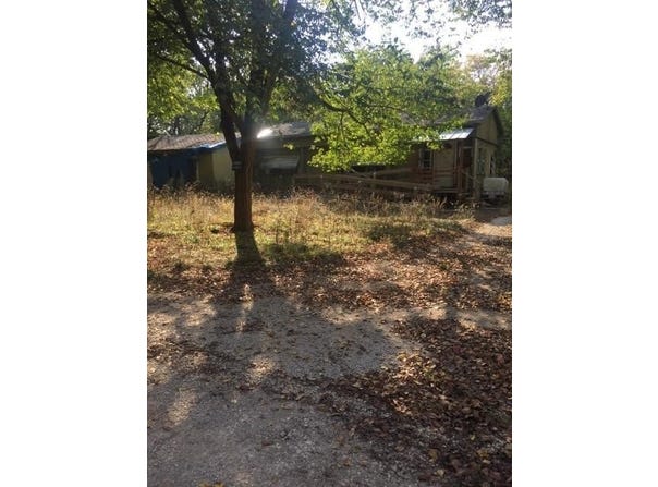 21 Cedar Crest Drive, Mound City, KS 66056