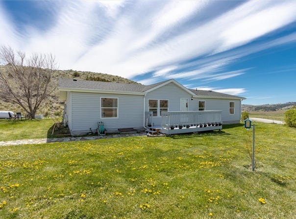 106B Sheep Dip Road, Columbus, MT 59019