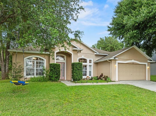 1532 NIGHTFALL Drive, CLERMONT, FL 34711