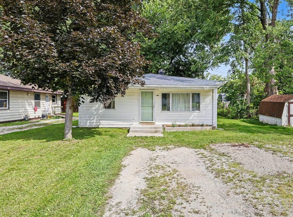 7281 Helen, Coloma, MI 49038