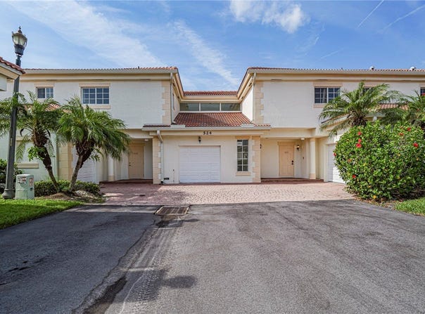 524 7th Square, Vero Beach, FL 32962