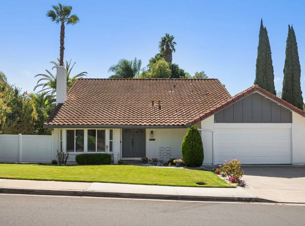 26392 Cortina Dr, Mission Viejo, CA 92691