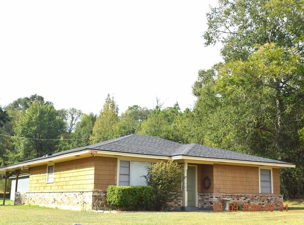 906 BRIDGE STREET, Bastrop, LA 71220-0000