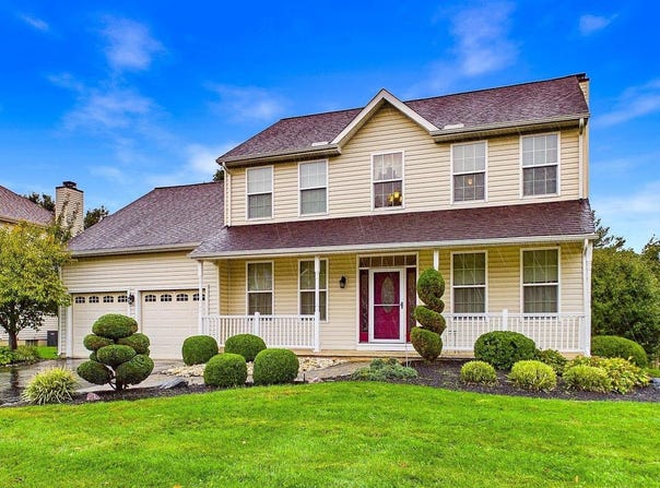 9 EMERALD RIDGE Drive, BEAR, DE 19701