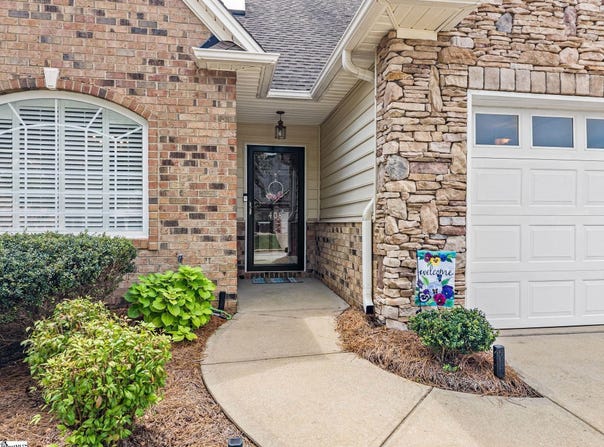 408 Pierview Way, Boiling Springs, SC 29613
