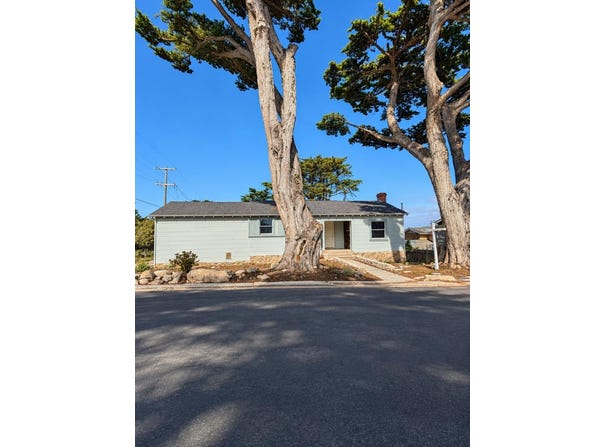 1046 BALBOA, PACIFIC GROVE, CA 93950