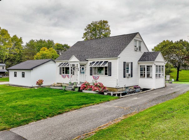 26 Cushman Road, Winslow, ME 04901