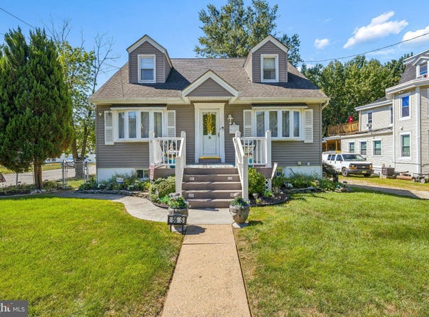 56 S FELLOWSHIP Road, MAPLE SHADE, NJ 08052