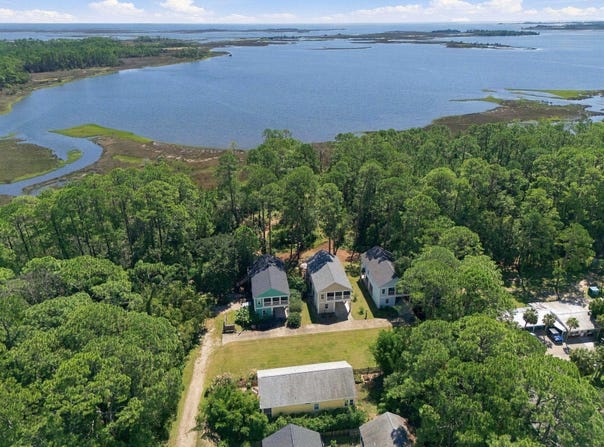 10 Hidden Springs Drive, Panacea, FL 32346