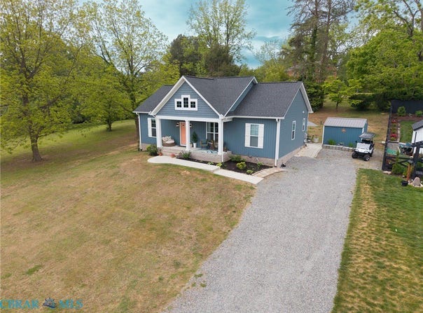 92 Meadow Lane, Middlesex, VA 23175