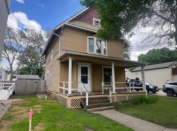 209 S Main Street, Chamberlain, SD 57325