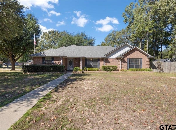 312 Chickasaw, Gilmer, TX 75644