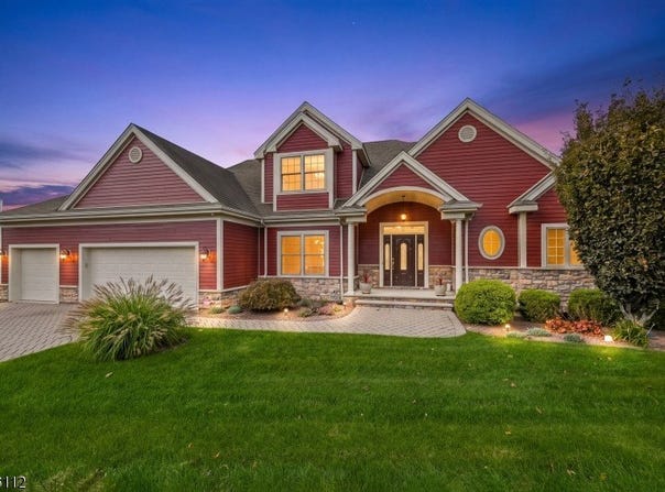9 Coventry Rd, Hardyston Twp., NJ 07419-1529