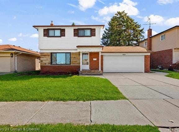 1824 N Beech Daly Road, Dearborn Heights, MI 48127