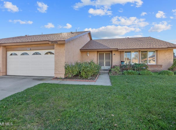 19206 Village 19, Camarillo, CA 93012