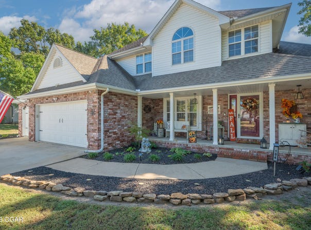 104 Iron Tree Drive, Carl Junction, MO 64834