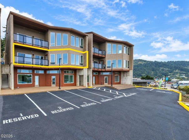 470 Highway 101 N, Yachats, OR 97498