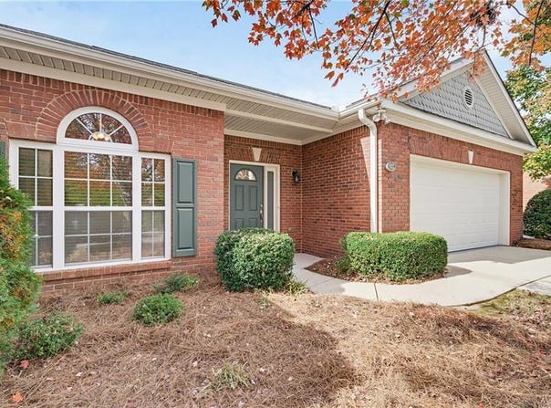577 Sawnee Corners Drive, Cumming, GA 30040