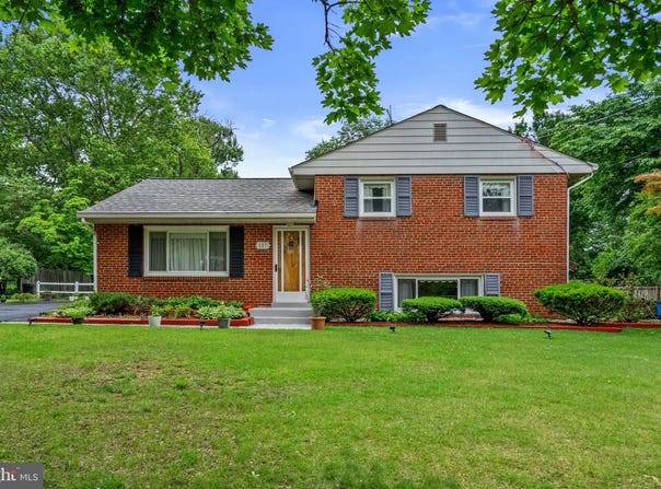 807 SNIDER Lane, SILVER SPRING, MD 20905